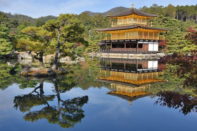 金閣寺を英語で説明 京都の鹿苑寺を７つの例文で簡単に紹介 英語で夢をかなえる