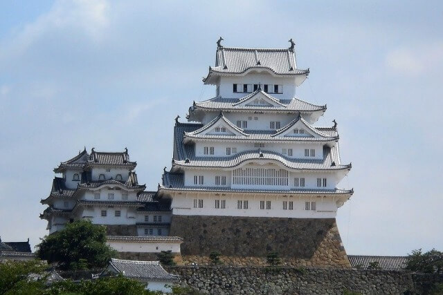 姫路城を英語で説明｜美しい城の歴史や特徴を5つの例文で簡単に紹介