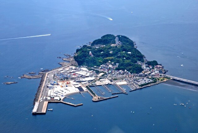 江ノ島を英語で説明｜江ノ電で行く、湘南海岸の観光スポットを紹介